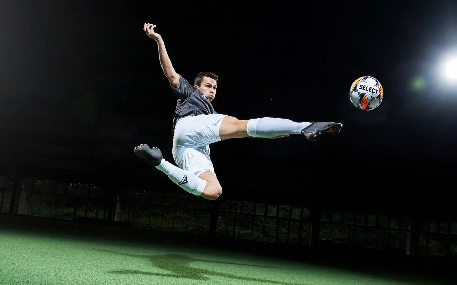 看上去太孤 看上去太孤