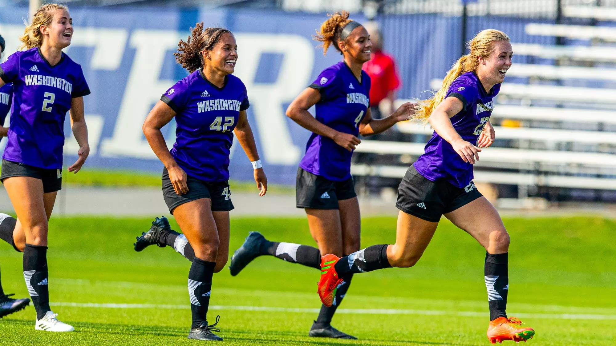 [乒乓球]挽救赛点 梁靖崑险胜王楚钦.